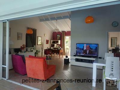 Charmante Villa F4 VUE MER avec piscine+garage‏