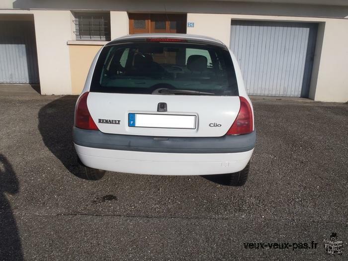 Clio II 1.6 SI