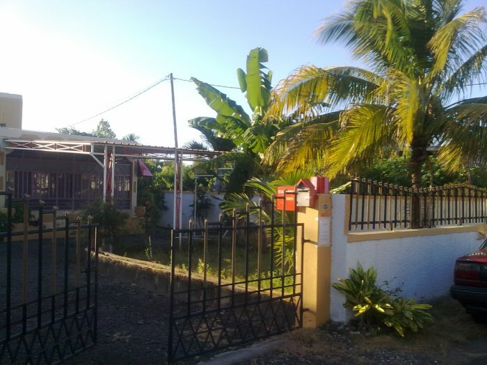 looking to rent a bungalow mauritius