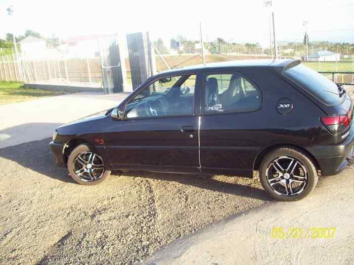 Peugeot 306 D Turbo Noir métallisé