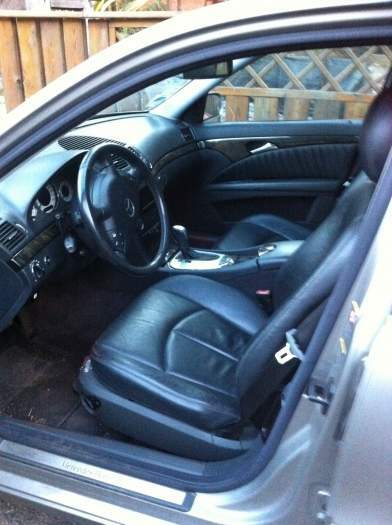 VEND MERCEDES E320